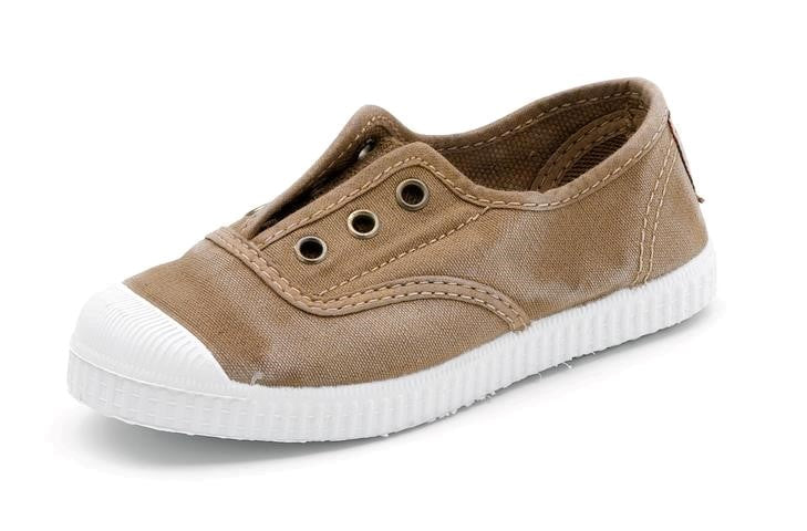 Cienta 70777.46 Washed Tan Canvas Laceless Sneaker