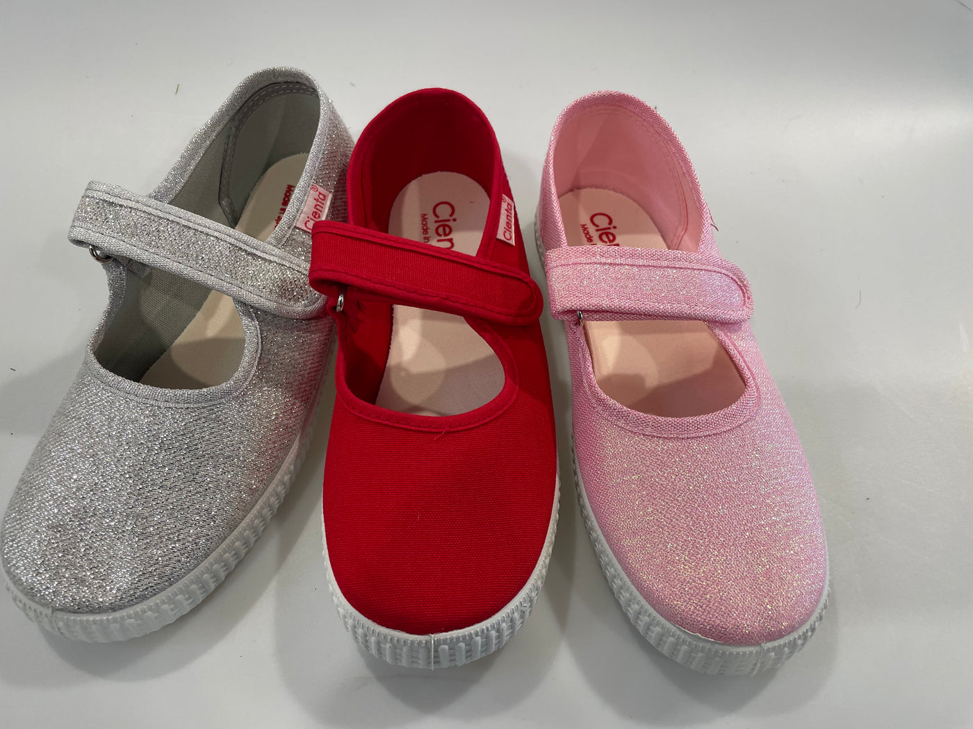 Mixed Samples 33 M EU/2.5 M US Little Kid