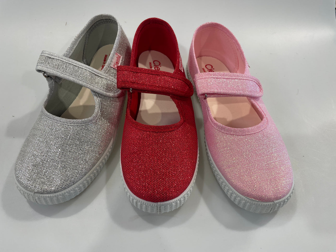 Mixed Samples 33 M EU/2.5 M US Little Kid