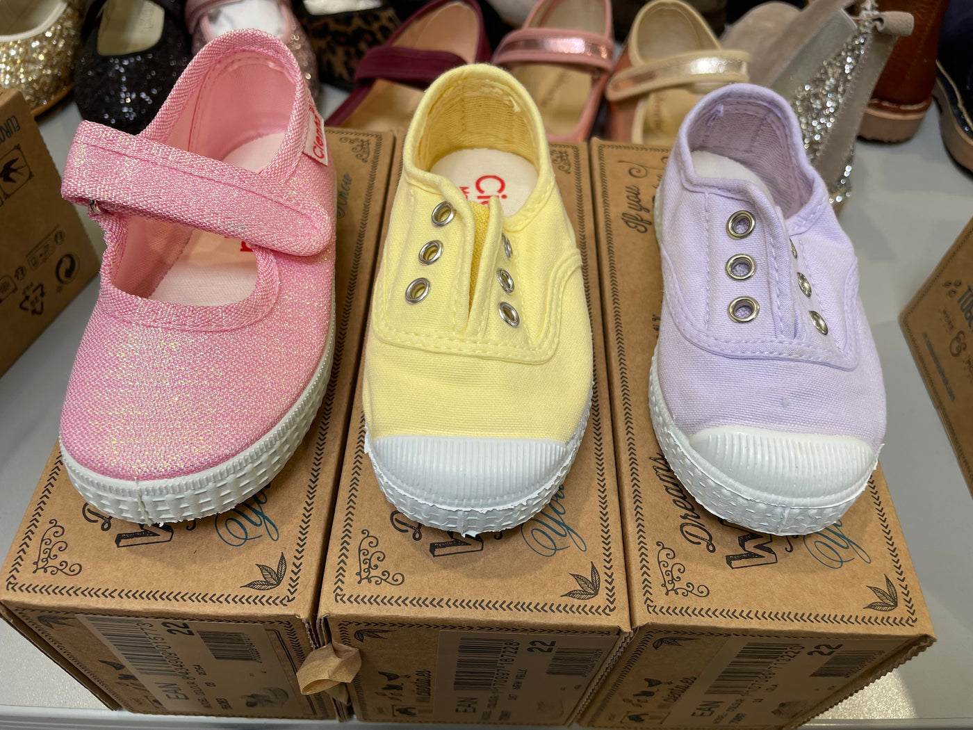 Mixed Samples 22 M EU/6 M US Toddler