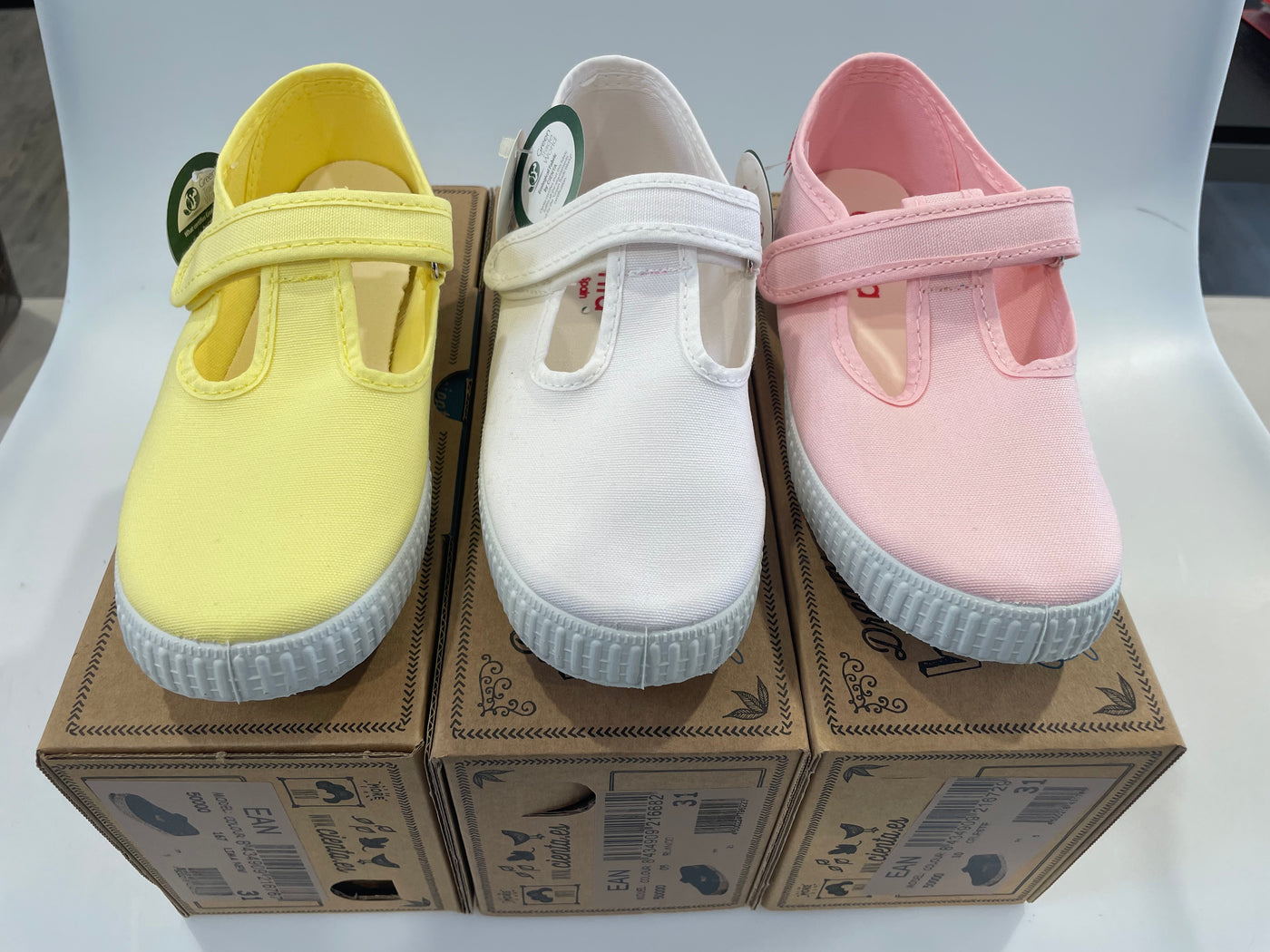 Mixed Samples 31 M EU/13 M US Little Kid