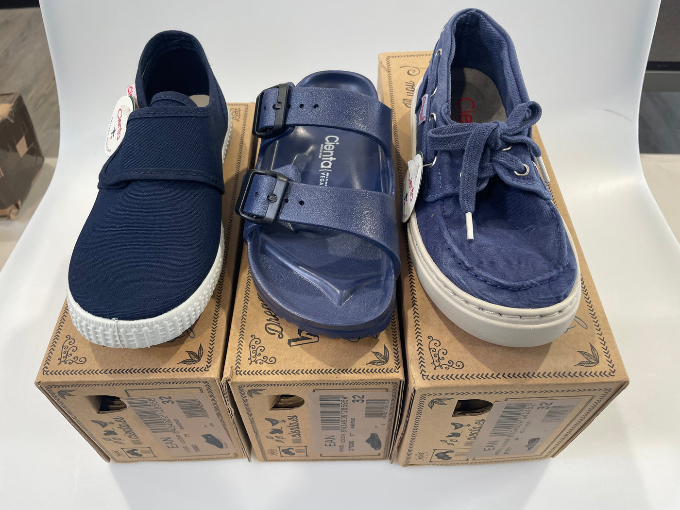 Mixed Samples 32 M EU/1.5 M US Little Kid